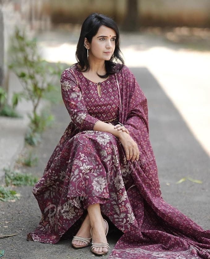 Zariya Women’s Anarkali Kurta Set with Dupatta