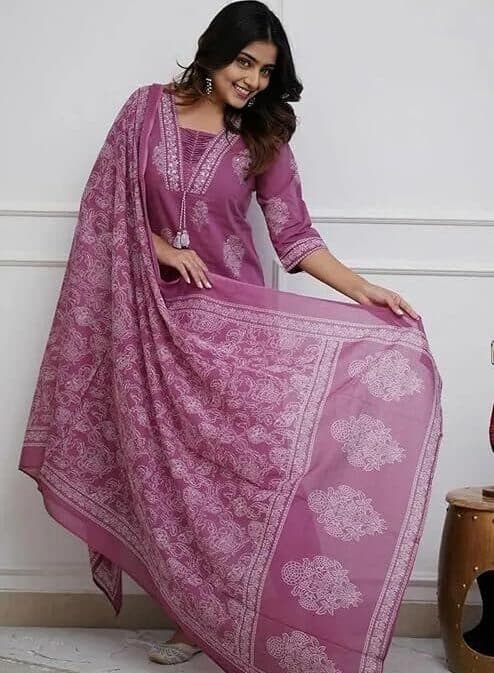 Zyra Women’s Pink Cotton Printed Kurta Set